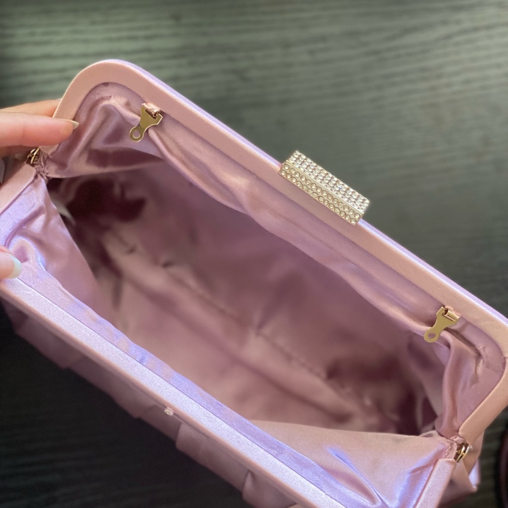 Pink Clutch - Picture 6 of 7